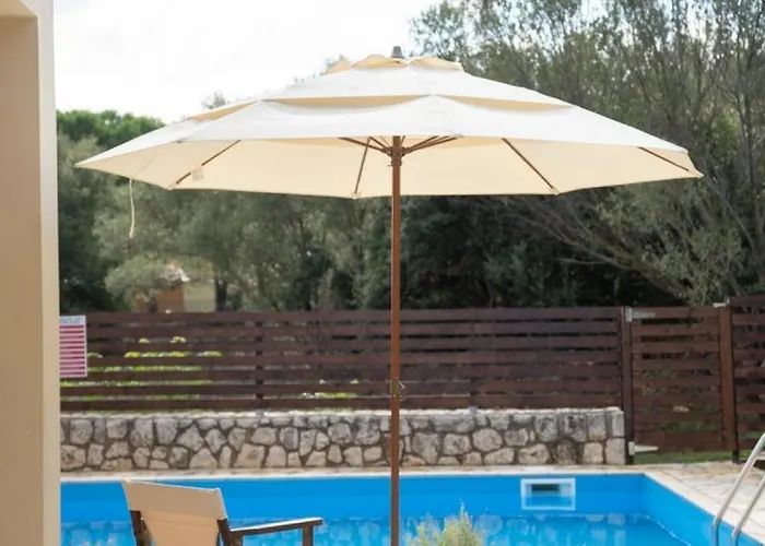 Belle Helens Villa, Lakithra * 아르고스톨리온